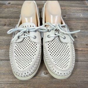 Sperry boat shoes